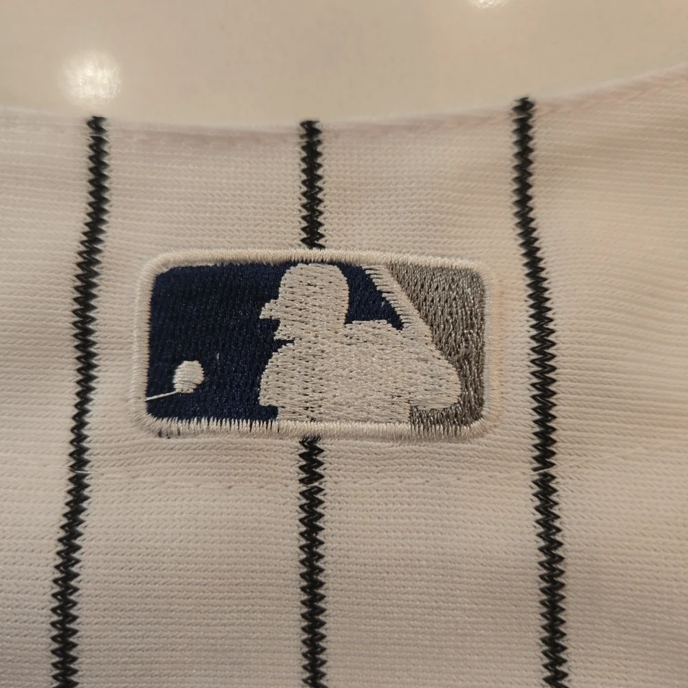 NWT Authentic Majestic Derek Jeter #2 New York Yankees Pin Stripe Jersey Size 52